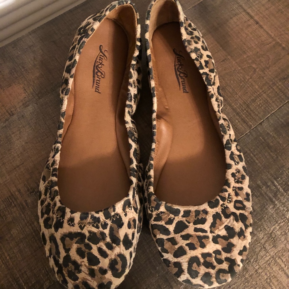 Leopard flats